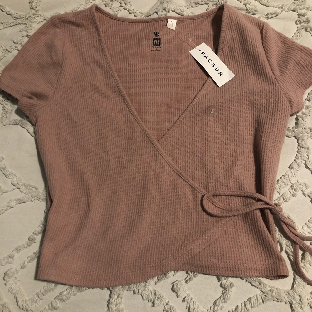 light pink pacsun shirt
